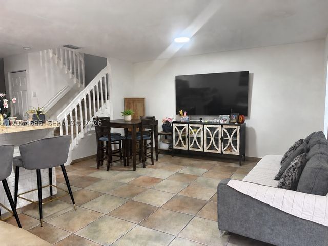 13917 SW 175th Ter, Miami, FL 33177