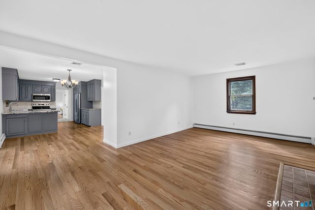 18 Old Parish Drive, South Windsor, CT 06074
