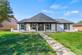 3841 Shady Hollow Lane, Dallas, TX 75233