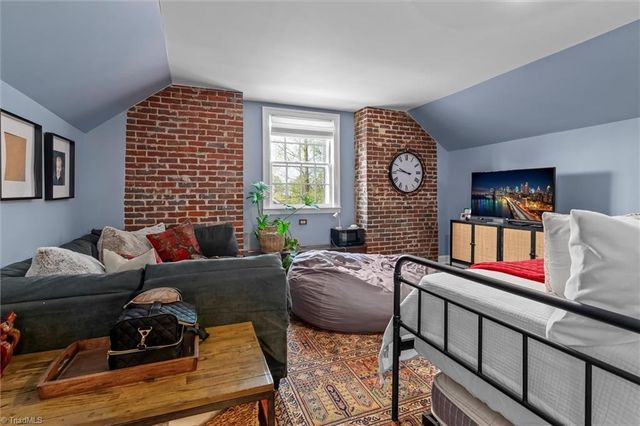 302 Cherry Street, Mount Airy, NC 27030