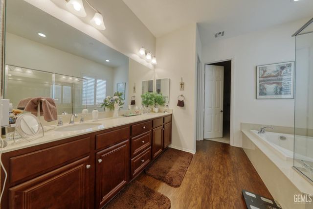 5908 Orange Hill Place, Bakersfield, CA 93306