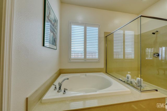 5908 Orange Hill Place, Bakersfield, CA 93306