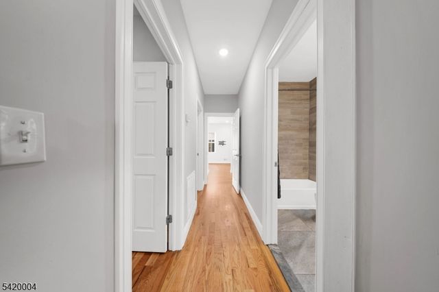 558 Broadway, Elizabeth City, NJ 07206