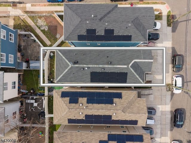 558 Broadway, Elizabeth City, NJ 07206