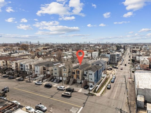 558 Broadway, Elizabeth City, NJ 07206