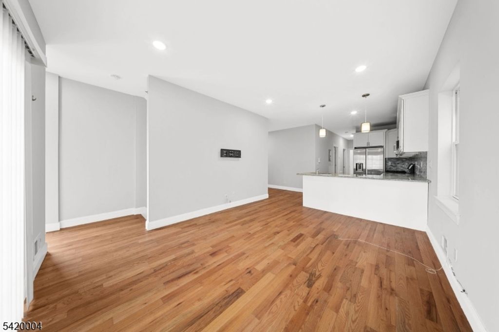558 Broadway, Elizabeth City, NJ 07206 — photo 5