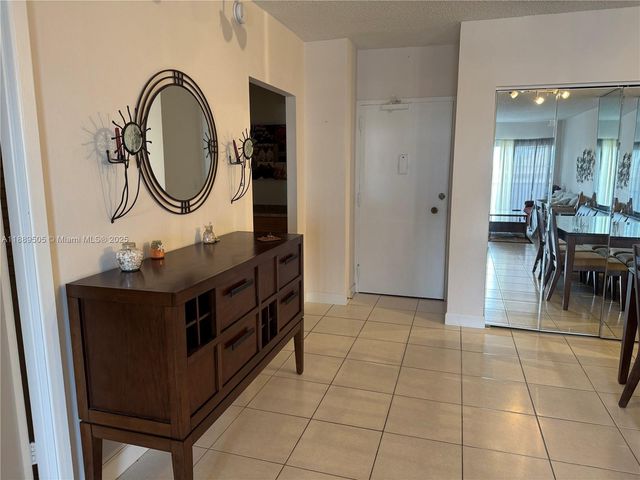 1985 S Ocean Dr 15A, Hallandale Beach, FL 33009