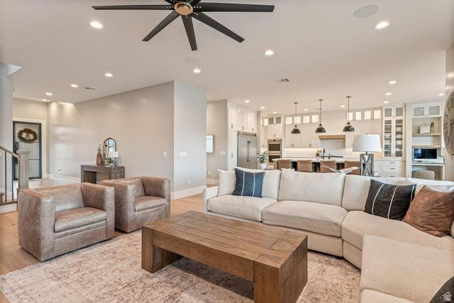 3381 E SEEGMILLER DR, St. George, UT 84790