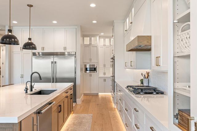 3381 E SEEGMILLER DR, St. George, UT 84790