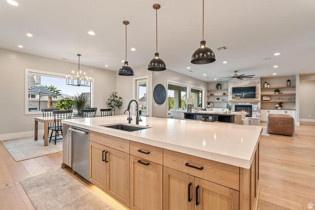 3381 E SEEGMILLER DR, St. George, UT 84790