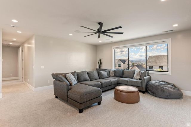 3381 E SEEGMILLER DR, St. George, UT 84790