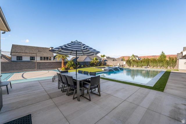 3381 E SEEGMILLER DR, St. George, UT 84790