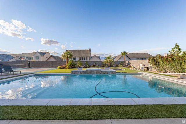 3381 E SEEGMILLER DR, St. George, UT 84790