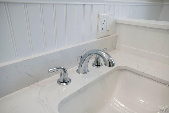 223 Goodnight Ave, Pueblo, CO 81004