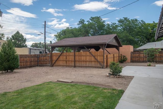 223 Goodnight Ave, Pueblo, CO 81004