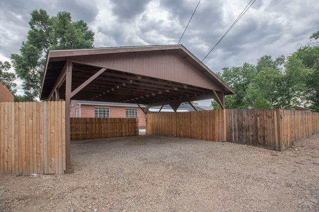 223 Goodnight Ave, Pueblo, CO 81004