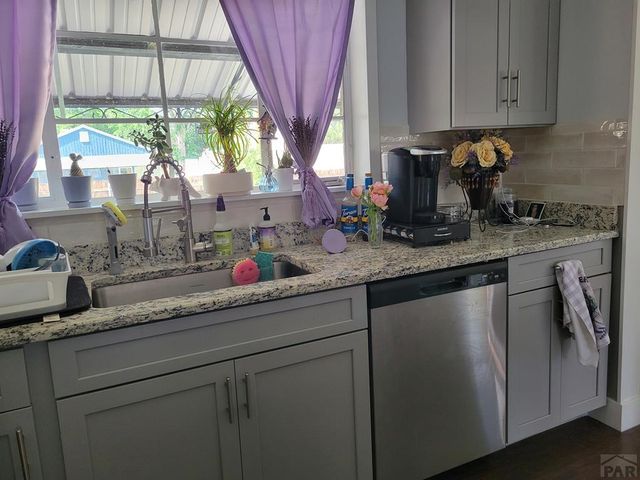 223 Goodnight Ave, Pueblo, CO 81004