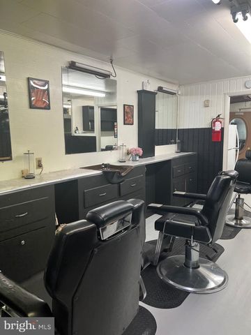 2304 W NORTH AVE #B, Baltimore, MD 21216