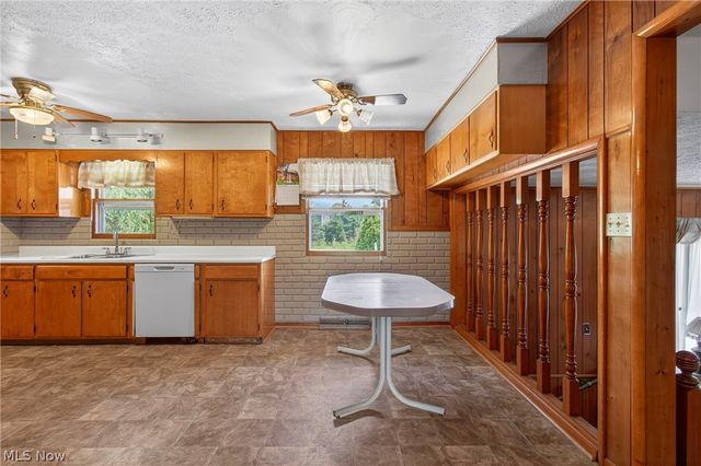 2115 Kenyon Avenue NW, Massillon, OH 44647