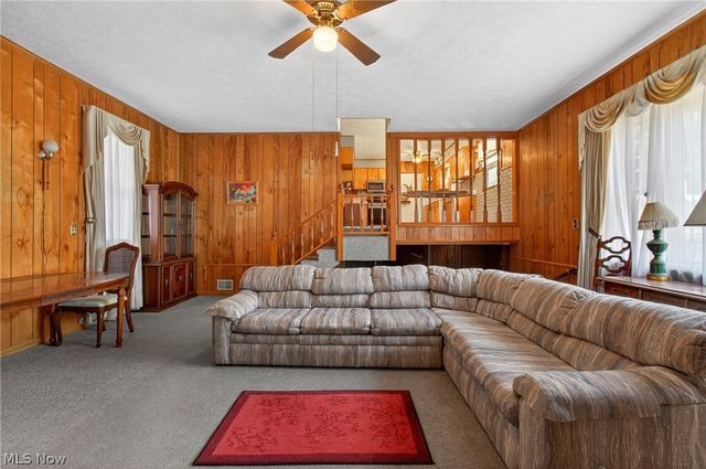 2115 Kenyon Avenue NW, Massillon, OH 44647