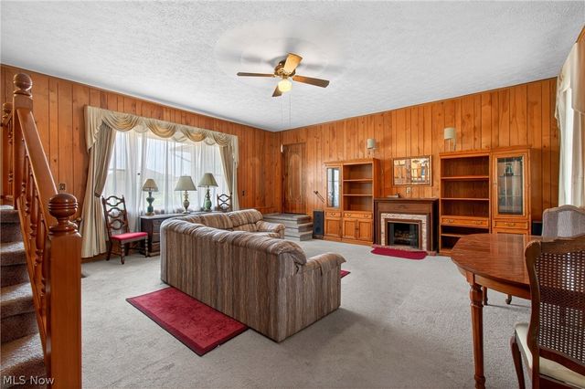 2115 Kenyon Avenue NW, Massillon, OH 44647