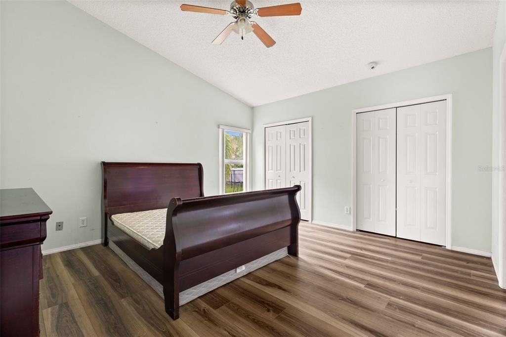 Image 12 of property listing at 1019 GREAT SHADY LANE, Orlando, FL 32825