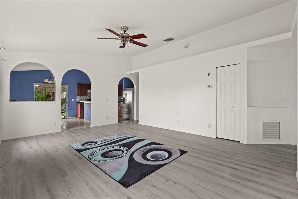 Image 31 of property listing at 1019 GREAT SHADY LANE, Orlando, FL 32825
