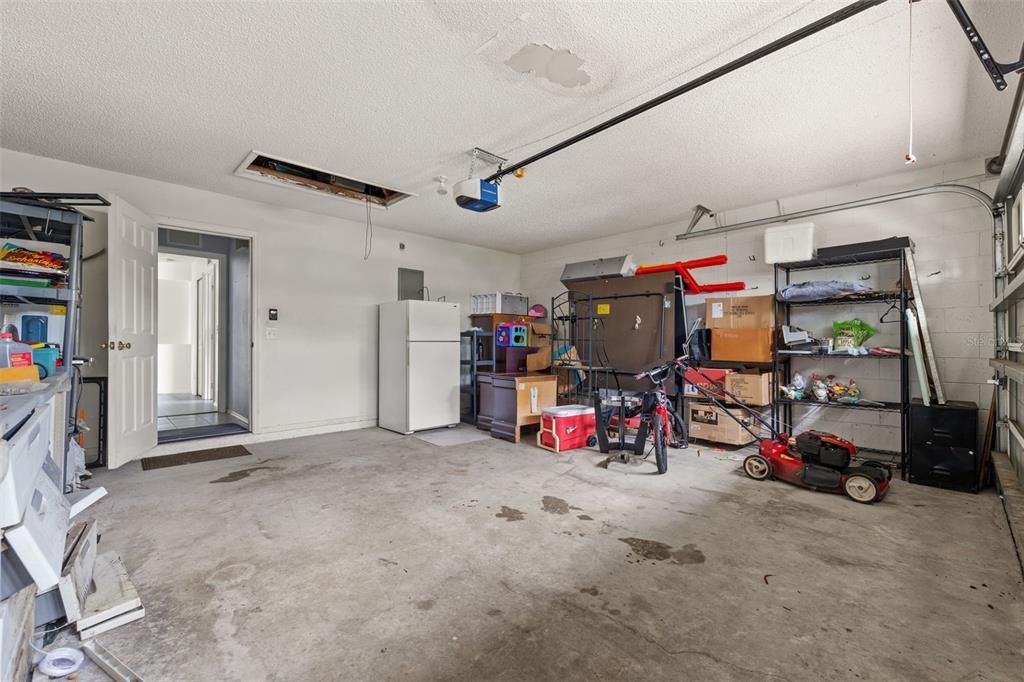 Image 32 of property listing at 1019 GREAT SHADY LANE, Orlando, FL 32825