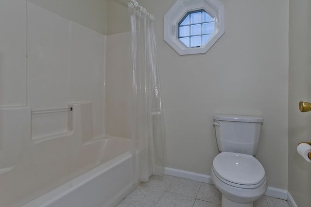 585 Sheridan 12, Chicopee, MA 01020