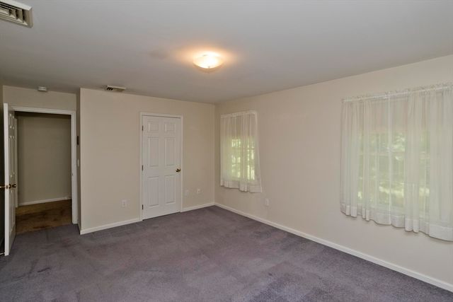 585 Sheridan 12, Chicopee, MA 01020