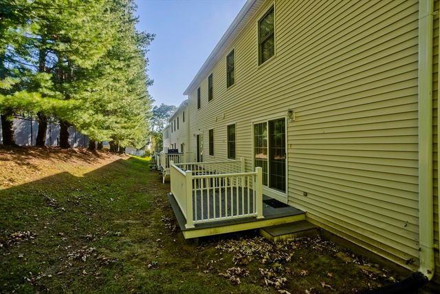 585 Sheridan 12, Chicopee, MA 01020