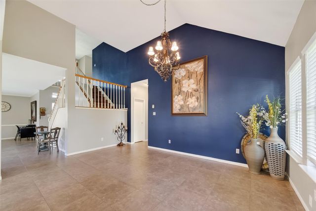 915 Highland Woods Drive, Highlands, TX 77562