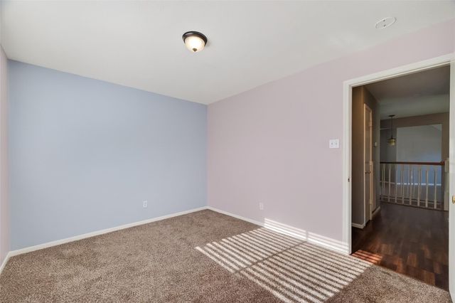 915 Highland Woods Drive, Highlands, TX 77562