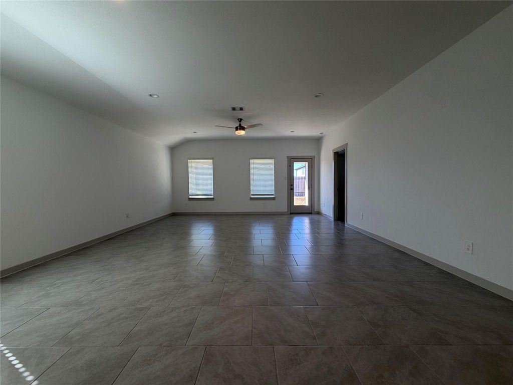 Image 11 of property listing at 3934 Gael Run Court, Katy, TX 77494