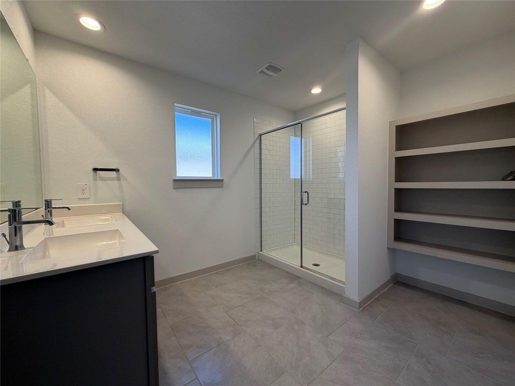 Image 15 of property listing at 3934 Gael Run Court, Katy, TX 77494