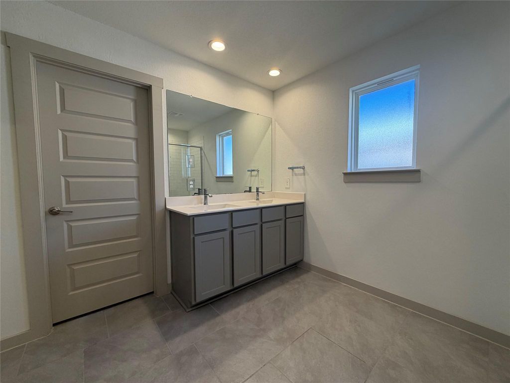 Image 16 of property listing at 3934 Gael Run Court, Katy, TX 77494