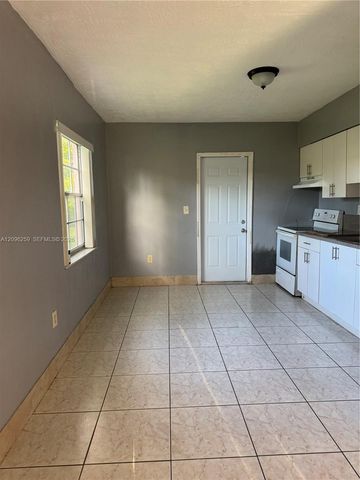 6027 SW 36th Court N, Miramar, FL 33023