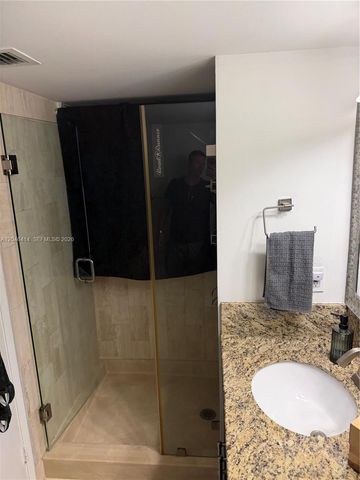 1717 N Bayshore Dr A-2847, Miami, FL 33132