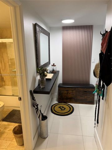 1717 N Bayshore Dr A-2847, Miami, FL 33132