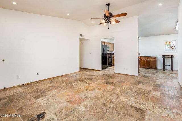 5013 E SHASTA Street, Phoenix, AZ 85044