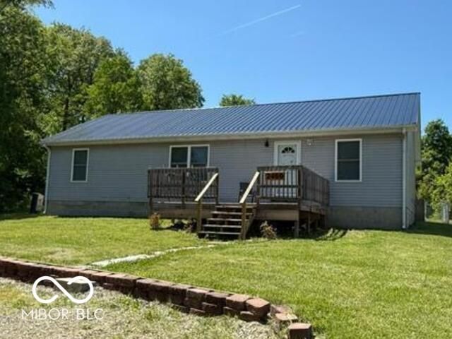 2469 Country Manor Street, North Vernon, IN 47265