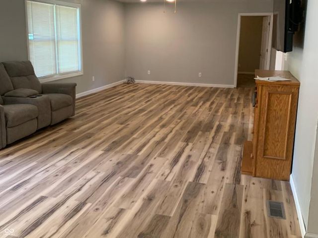 2469 Country Manor Street, North Vernon, IN 47265