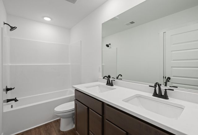 435 Bear Creek Boulevard, Freeport, FL 32439