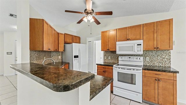 6109 KITTIWAKE DRIVE, Lakeland, FL 33809