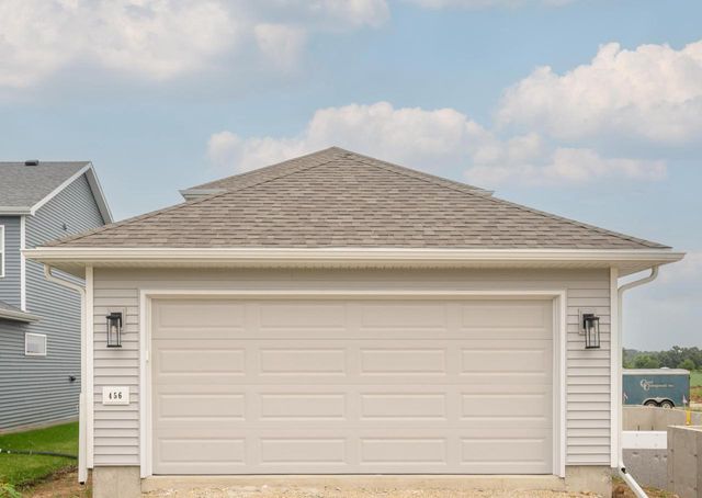 456 New Hampton Drive, Oregon, WI 53575