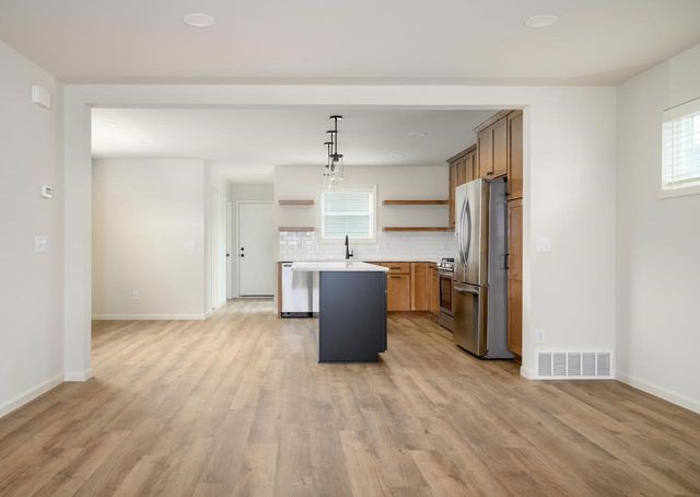 456 New Hampton Drive, Oregon, WI 53575