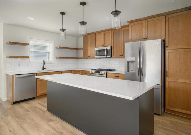 456 New Hampton Drive, Oregon, WI 53575