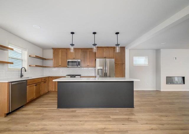 456 New Hampton Drive, Oregon, WI 53575