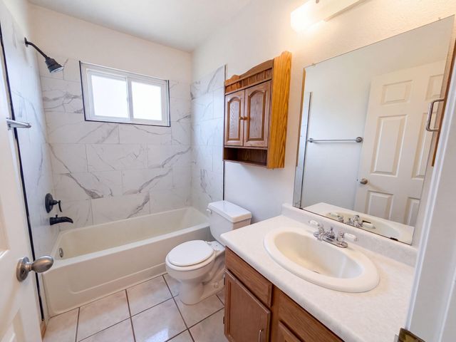 1609 Blue Quail Court NE, Rio Rancho, NM 87144