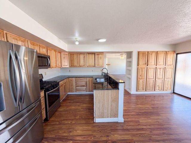 1609 Blue Quail Court NE, Rio Rancho, NM 87144